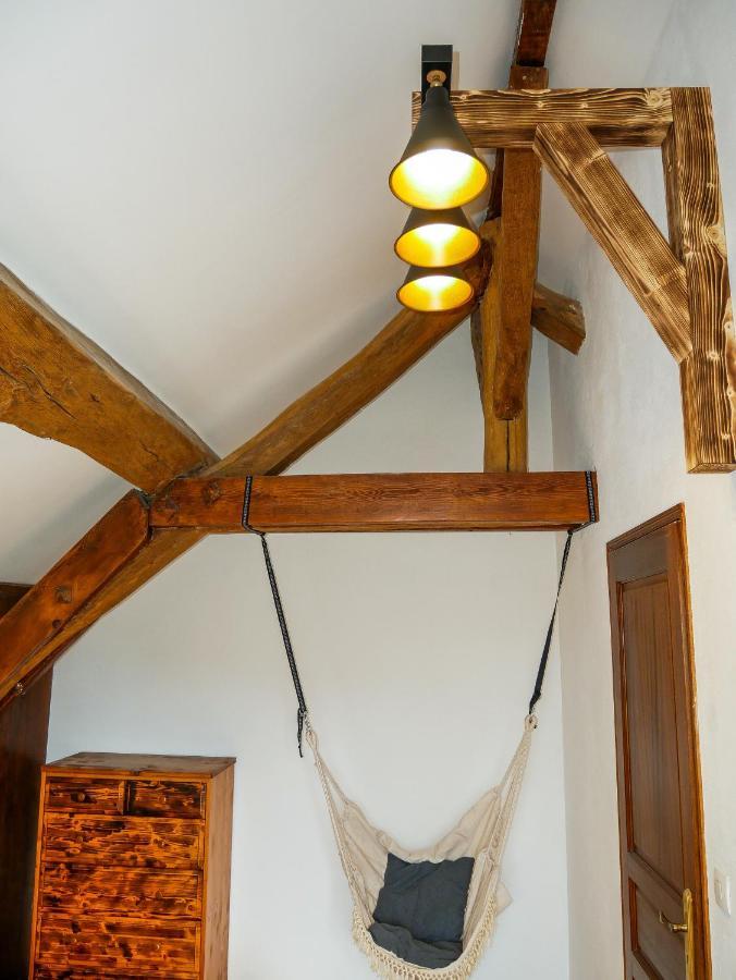 Gîte du Lavoir - gitesdesbalcons-com Leyrieu Extérieur photo
